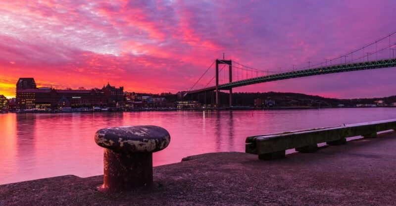 Gothenburg: Insta-Perfect Walk With a Local - Cancellation and Meeting Point