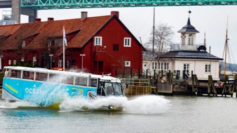 Gothenburg: Land & Water Amphibious Bus Sightseeing Tour - Tour Itinerary
