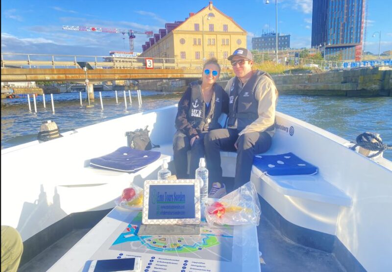 Gothenburg: Private Göta Älv Boat Tour With Pickup - Itinerary and Highlights