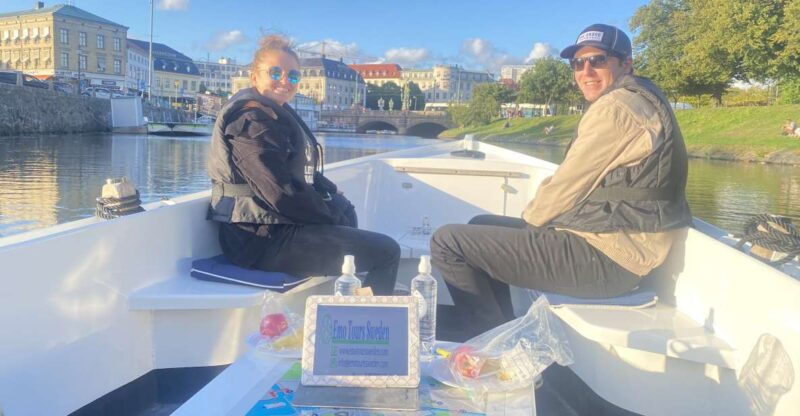 Gothenburg: Private Göta Älv Boat Tour With Pickup - Boat Cruise Experience
