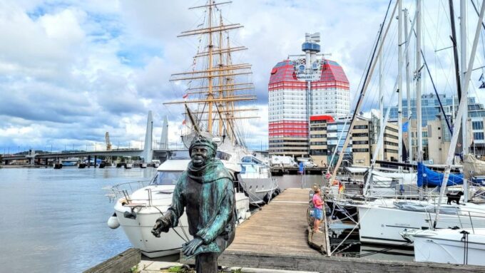 Gothenburg: Top Sights Self-guided Walk - Included Features and Benefits