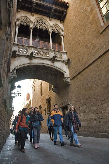 Gothic Quarter Free Walking Tour in English - Pricing and Payment