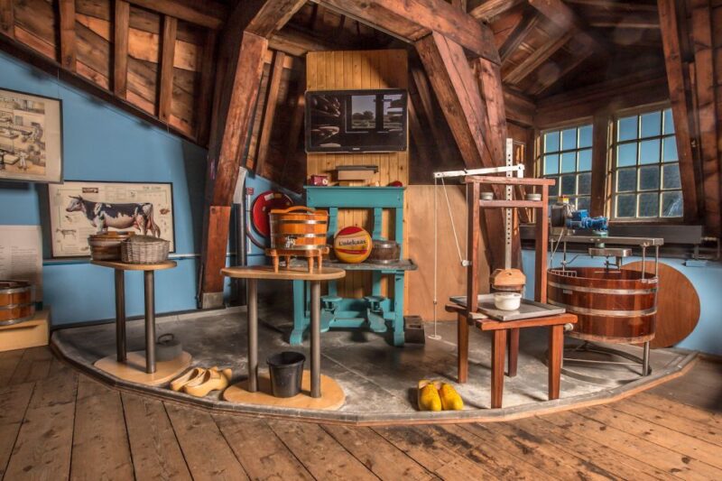 Gouda: Audiotour of Goudse Waag Cheese and Crafts Museum - Accessibility and Meeting Point