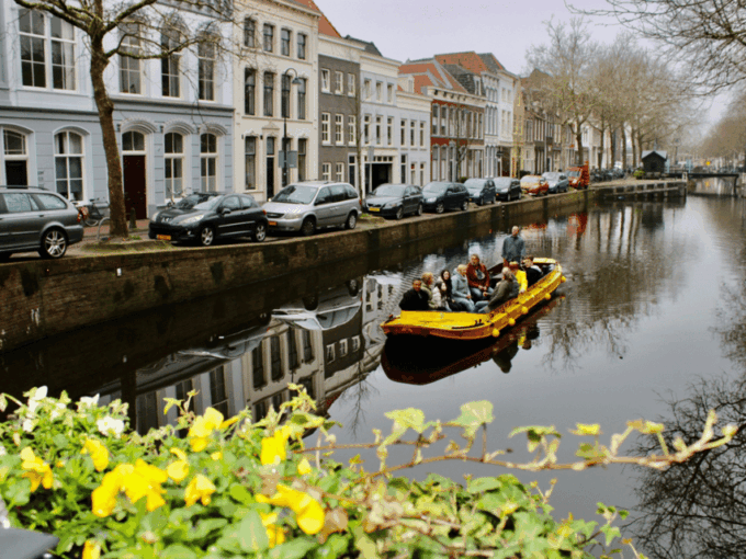 Gouda: Open Boat City Canal Cruise - Frequently Asked Questions