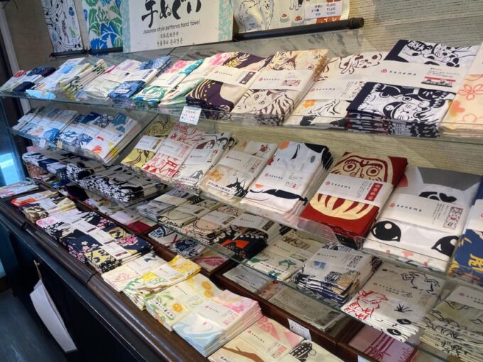 Gourmet Food and Temple Visit Tour in Enoshima - Tour Duration and Cancellation Policy