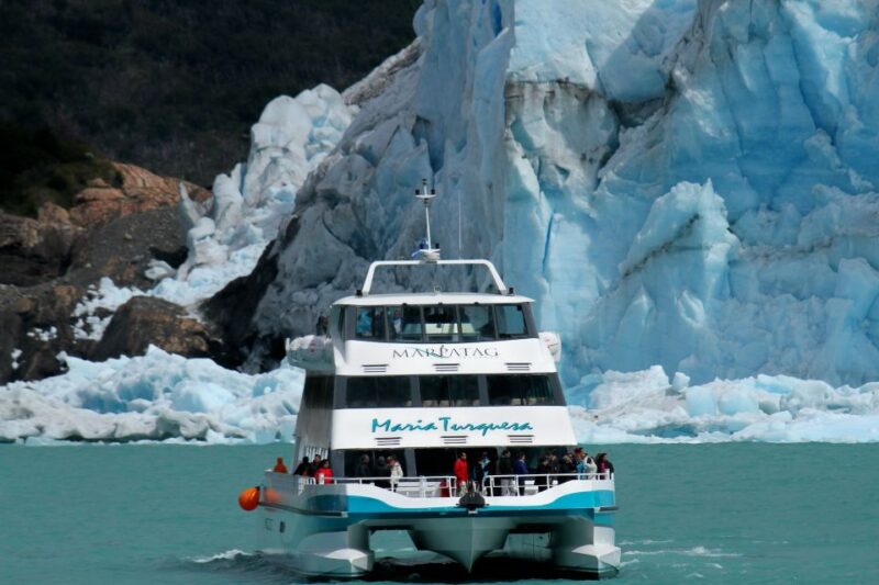 Gourmet Glacier Cruise & Footbridges of Perito Moreno - Patagonian Forest Walk