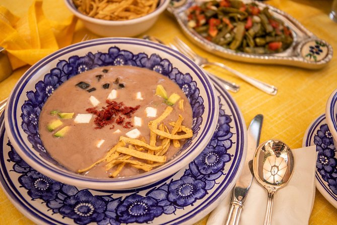 Gourmet Home Dining Experience in Mexico City With Margarita - Tasting Traditional Family Recipes