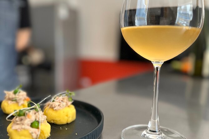 Gourmet Peruvian Cooking Class and Wine Tasting - Key Points
