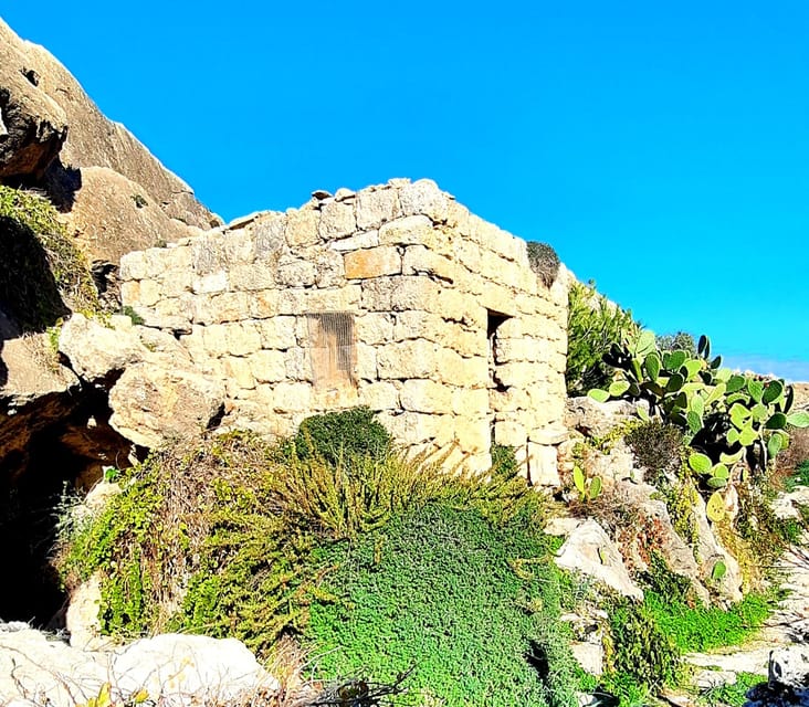 Gozo: Guided Hiking Tour With Bouldering - Itinerary Highlights