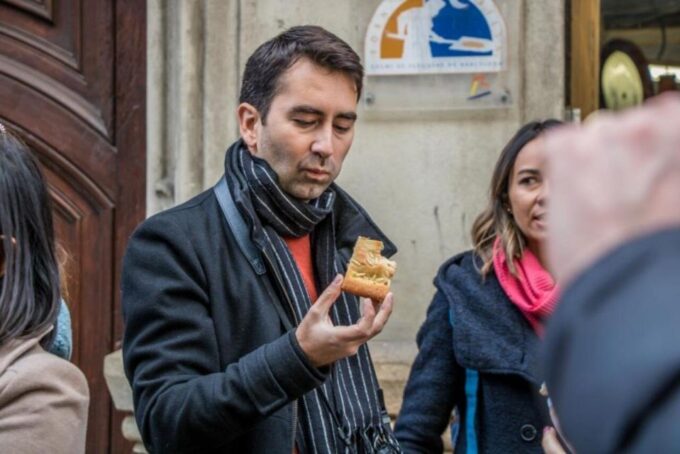 Gracia Barcelona: Private Bohemian Evening Food Experience - Meeting Point and Transportation