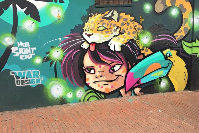 Graffiti Bogotá Private Walking Tour Express(3 Hrs.) - Tour Guide