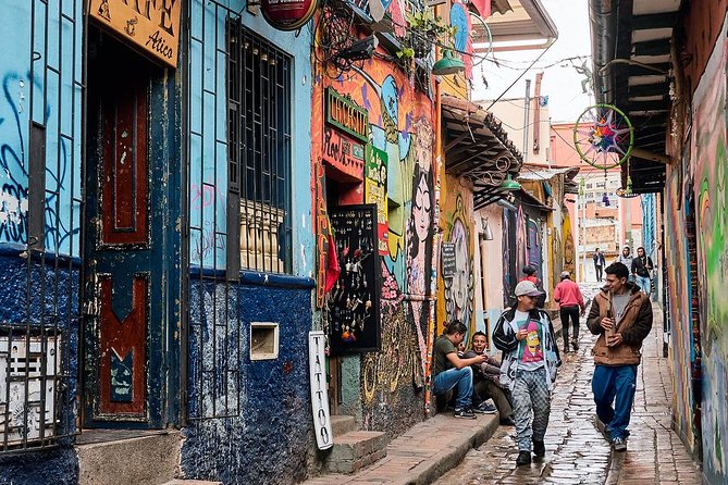 Graffiti City Tour at Bogota Zone - Key Points