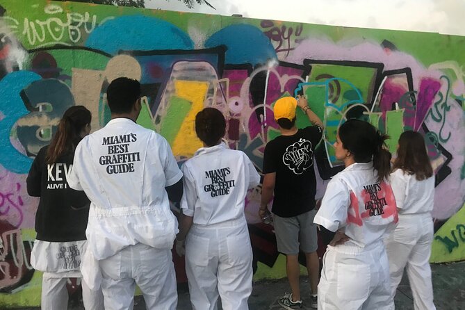 Graffiti Class - Pedro AMOS Galeria - Little River - Reviews