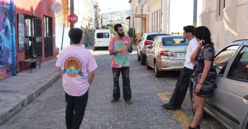 Graffiti in Valparaiso : Paint a Masterpiece in Our Wall. - Experience and Learning