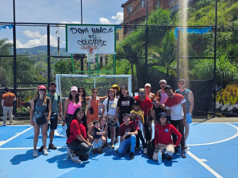 Graffiti Tour Comuna 13 and Cable Car (Made by Local Guides) - Key Points