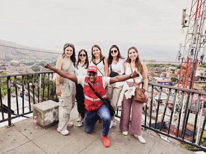 Graffiti Tour Comuna 13 (Private Tour With Transportation) - Pickup Locations