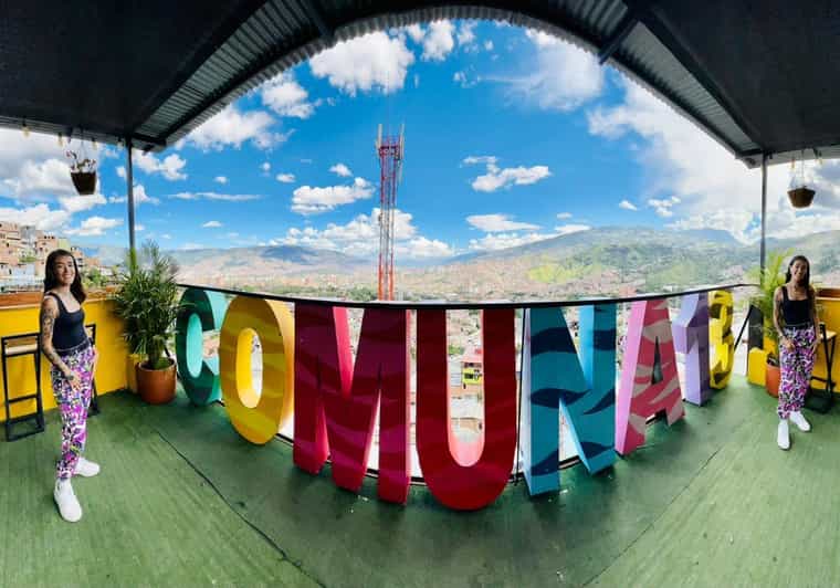 GRAFFITI TOUR COMUNA 13 WITH VIDEO AND DRONE PHOTOS - Experience Highlights