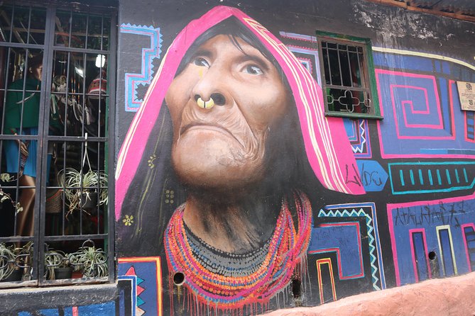 Graffiti Tour in La Candelaria Bogotá - Tour Highlights