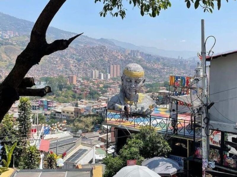 Graffiti Tour Medellin: History and Art in Comuna 13 - Participant Restrictions