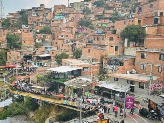 Graffiti Tour Medellin: History and Art in Comuna 13 - Customer Feedback