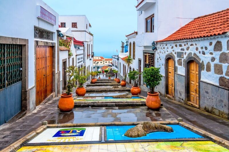 Gran Canaria: Full-Day VIP Tour by Bus - Transportation and Pickup Details