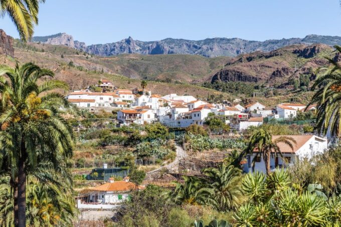 Gran Canaria: Full-Day VIP Tour by Bus - Exploring Gran Canarias History and Landscapes
