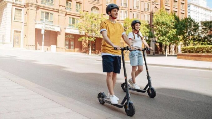 Gran Canaria: Rent Electric Scooter Kick Start - Explore the South