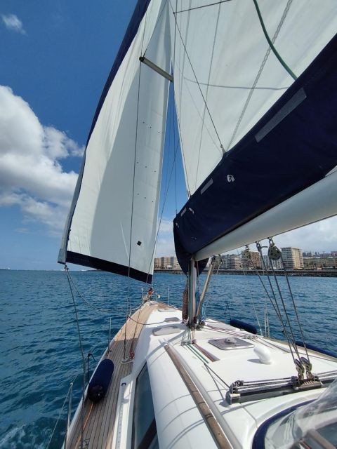 Gran Canaria: Sailing Experiences With Food and Drink - Panoramic Views and Cuisine