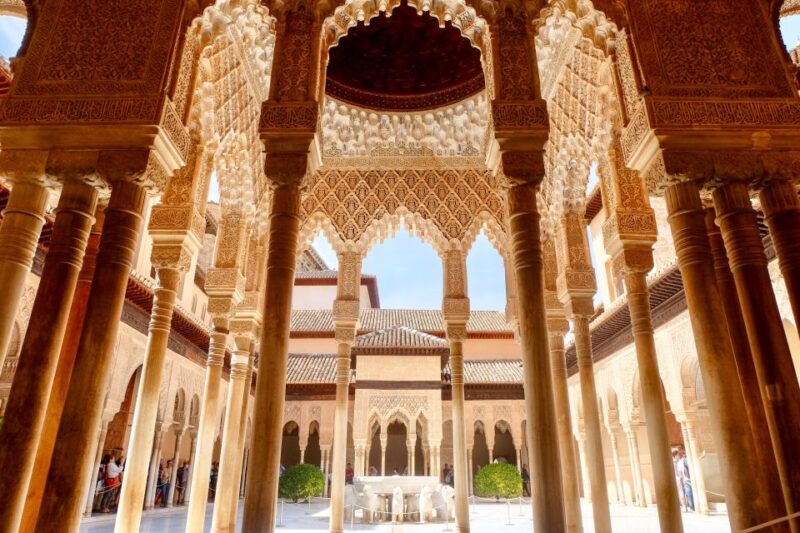 Granada: 3-Hour Fast-Track Alhambra Tour - Exploring the Nasrid Fortress