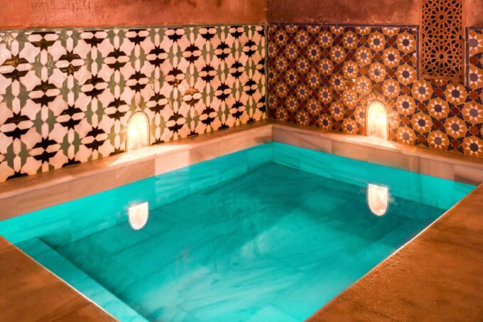 Granada: Al-Andalus Hammam With Massage - Group Size and Booking