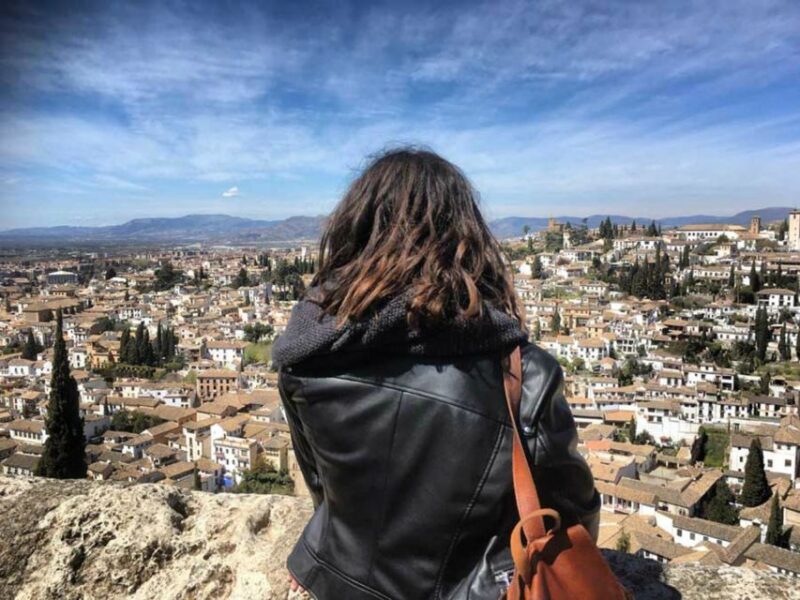 Granada Albaicín: 2.5-Hour Tapas & Drinks Walking Tour - Exploring the Albaicín Neighborhood
