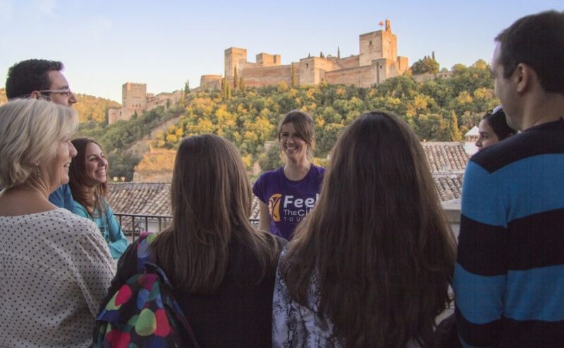 Granada: Albaicín and Sacromonte 2.5-Hour Walking Tour - Exploring the Albaicín Neighborhood
