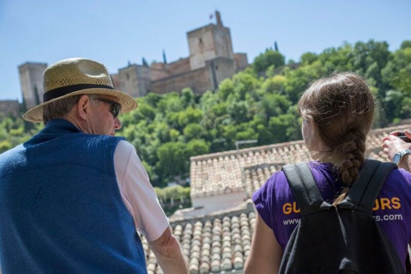 Granada: Albaicín and Sacromonte 2.5-Hour Walking Tour - Marveling at the Views of the Alhambra