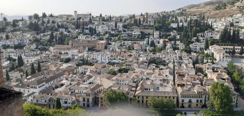 Granada: Albaicin and Sacromonte Districts Guided Tour - Itinerary Highlights