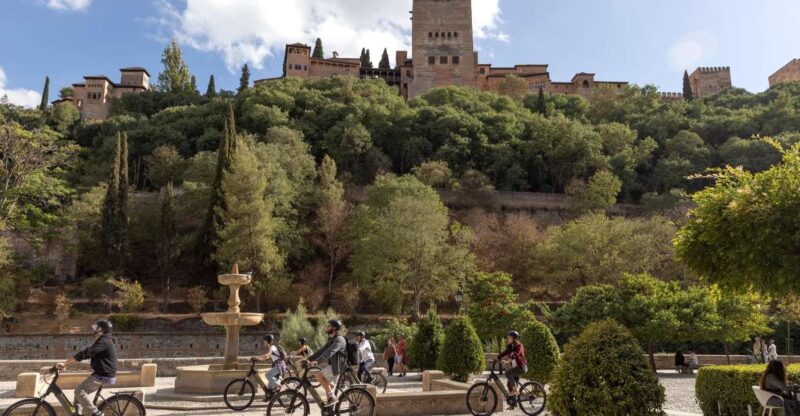 Granada: Albaicin and Sacromonte Electric Bike Tour - Activity and Pricing