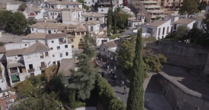 Granada: Albaicin and Sacromonte Segway Tour - Tour Duration and Inclusions