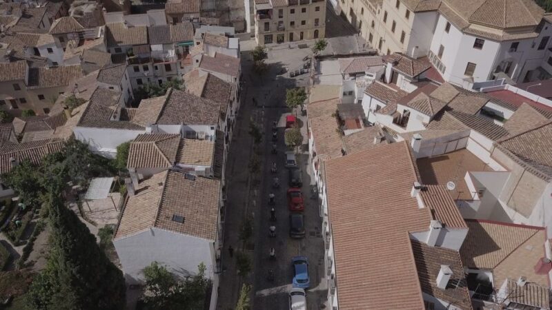 Granada: Albaicin and Sacromonte Segway Tour - Visiting the Abadia Del Sacromonte