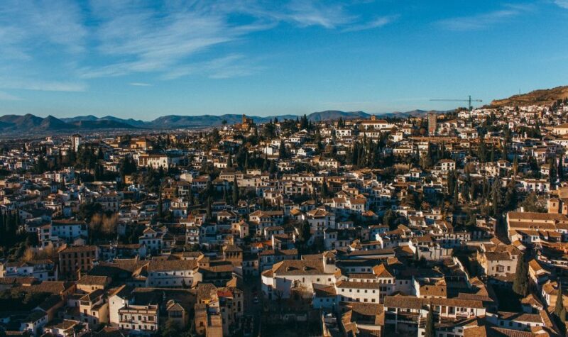 Granada: Albaicin and Sacromonte Sunset Guided Walking Tour - Moorish History and Cave Houses