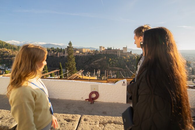 Granada Albaicín & Sacromonte Exclusive Walk Tour in the Old Town - Physical Requirements
