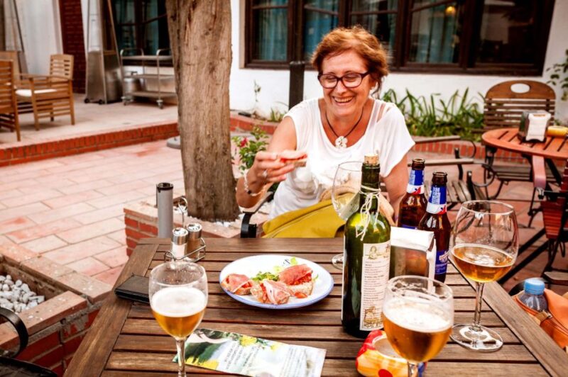 Granada: Albayzin and Sacromonte Walking Tour - Meeting and Logistics