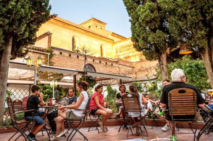 Granada: Albayzin and Sacromonte Walking Tour - Participant Recommendations