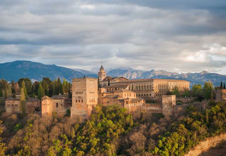 Granada: Alcazaba & Generalife Entry Ticket and Audio Guide - Visitor Information and Requirements
