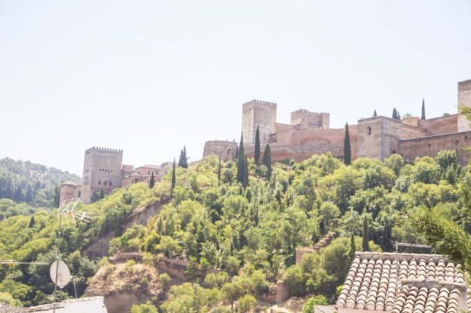 Granada: Alhambra, Albaycin, and Sacromonte Combo Tour - Frequently Asked Questions