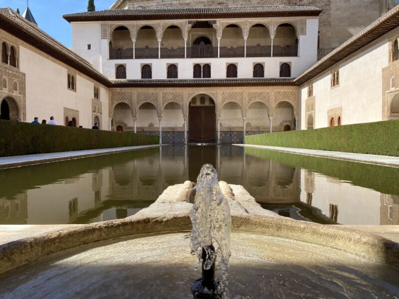 Granada: Alhambra, Alcazaba, and Generalife Private Tour - Generalife Gardens