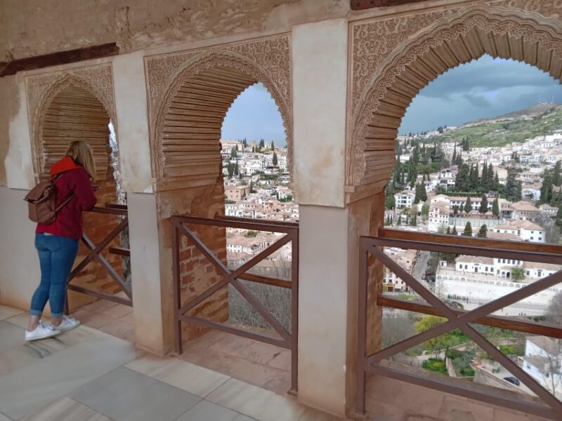 Granada: Alhambra, Alcazaba, and Nasrid Palaces Tour - Important Information for Participants