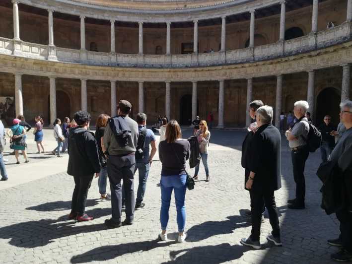 Granada: Alhambra and Albaicín Small Group Tour - Available Languages and Experience