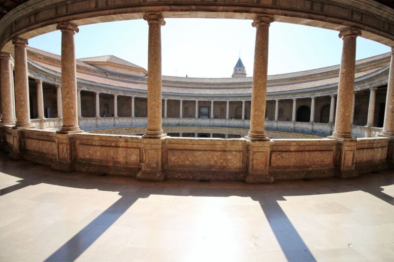 Granada: Alhambra and Charles V Palace Tour - Discovering the Palace of Charles V