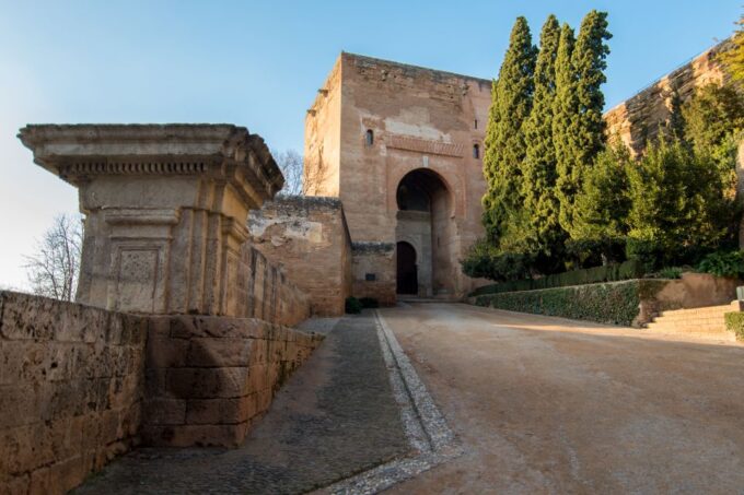 Granada Alhambra and Generalife Gardens Experience Tour - Frequently Asked Questions