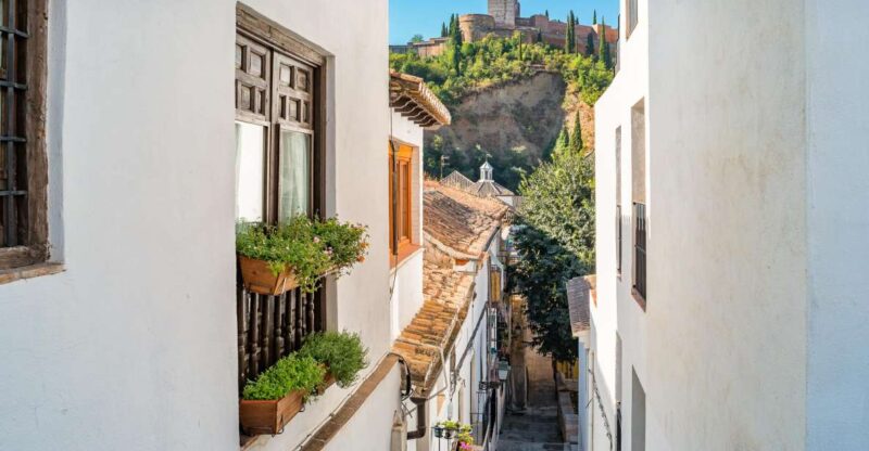 Granada: Alhambra Full Complex & Andalusi Monuments Tickets - Experience Highlights