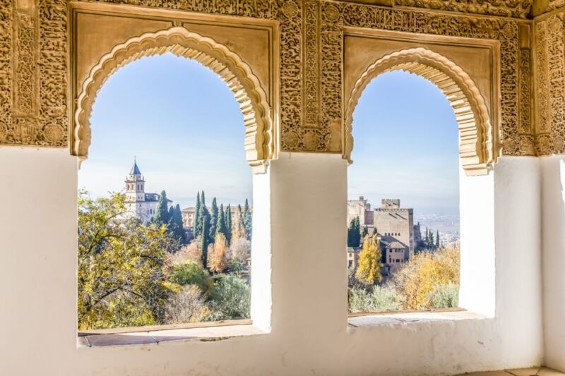 Granada: Alhambra Gardens, Generalife & Alcazaba Guided Tour - Important Information